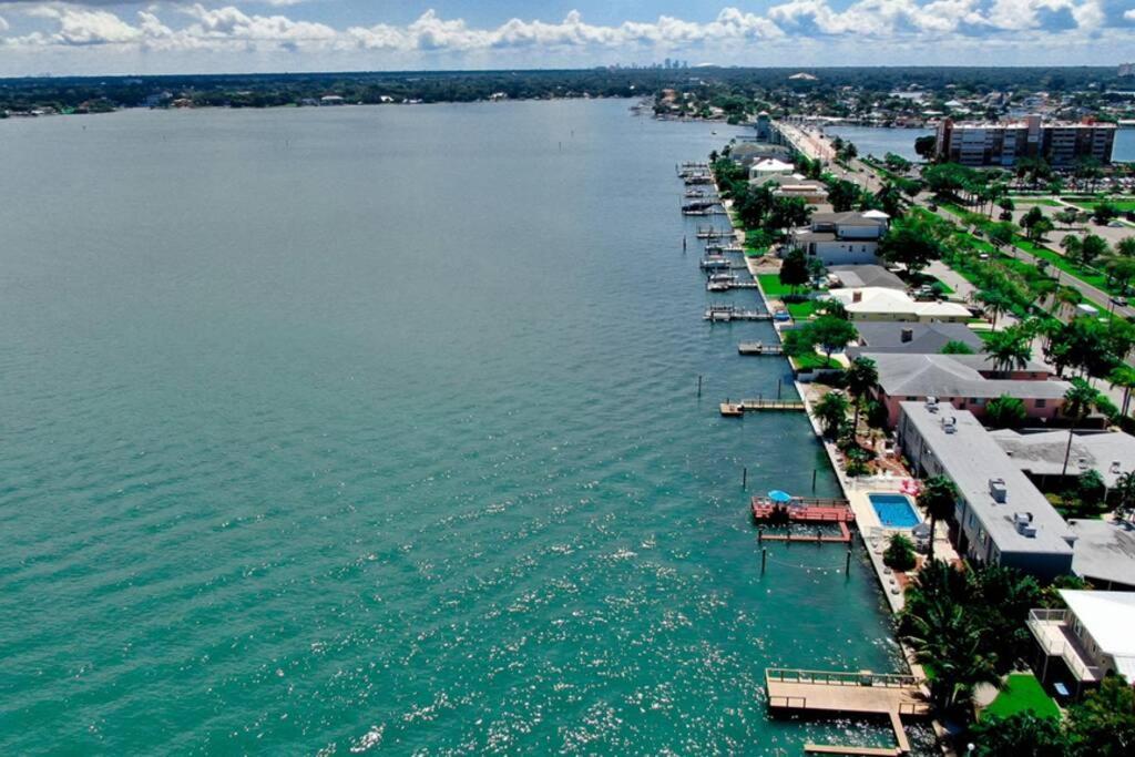 102-Tiny Treasure-Waterfront With Heated Pool Daire St. Pete Beach Dış mekan fotoğraf