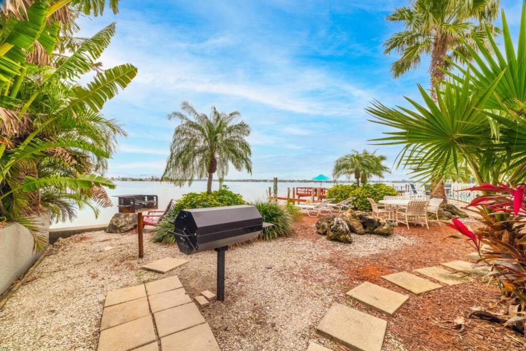 102-Tiny Treasure-Waterfront With Heated Pool Daire St. Pete Beach Dış mekan fotoğraf