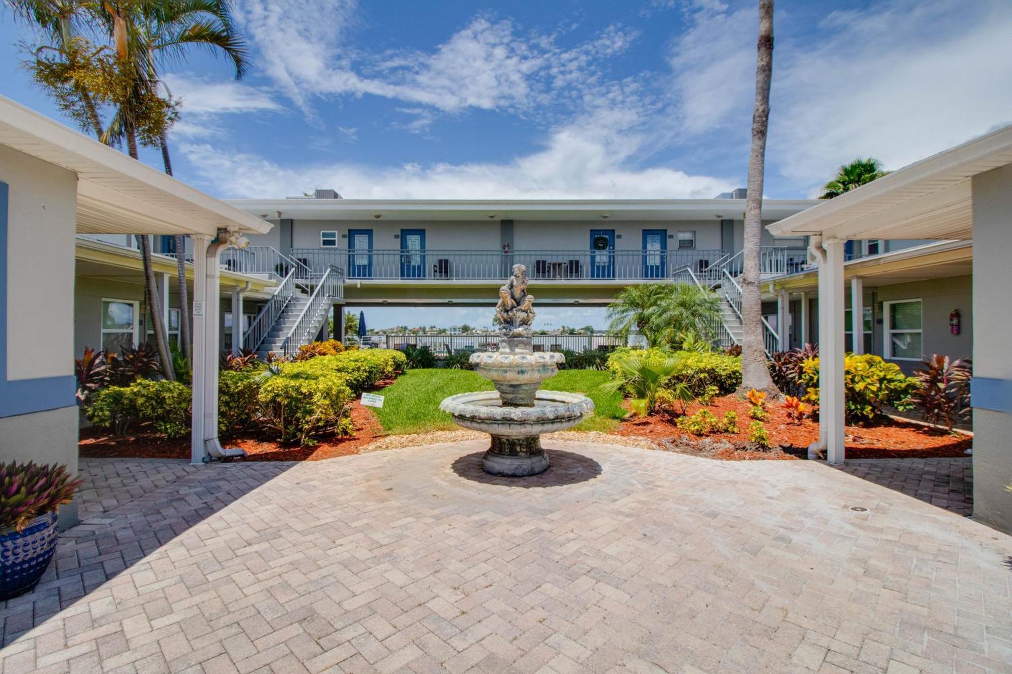 102-Tiny Treasure-Waterfront With Heated Pool Daire St. Pete Beach Dış mekan fotoğraf